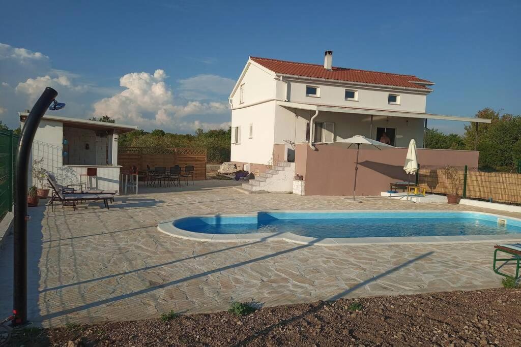 Kuca Za Odmor M&J Villa Benkovac Bagian luar foto