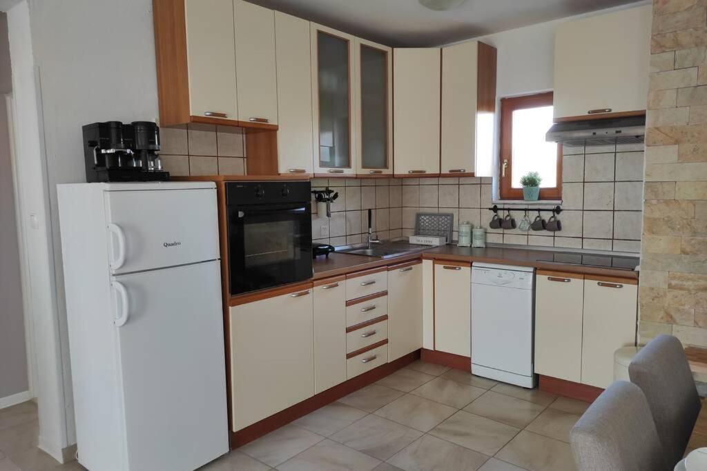 Kuca Za Odmor M&J Villa Benkovac Bagian luar foto
