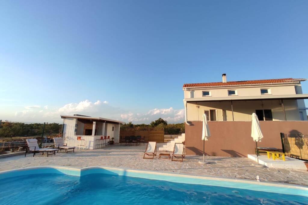Kuca Za Odmor M&J Villa Benkovac Bagian luar foto