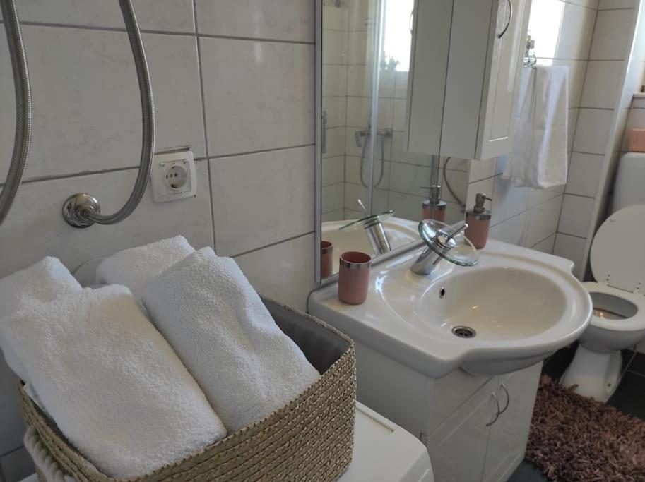 Kuca Za Odmor M&J Villa Benkovac Bagian luar foto